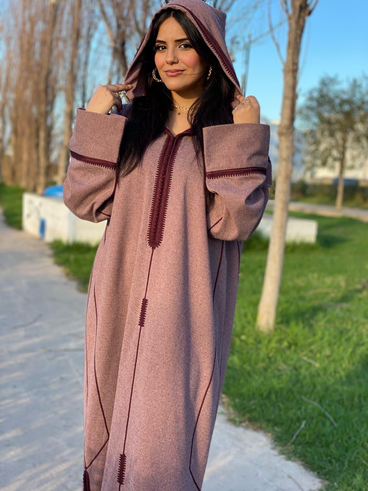 Elegant Moroccan Wool Jellaba for Women – Handmade Winter Hooded Caftan