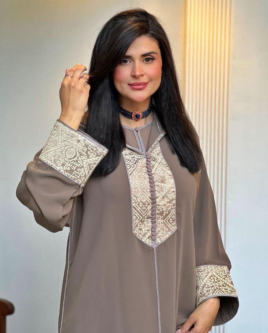 Elegant Moroccan Jellaba with Embroidery – Chic and Modest Fashion for Women